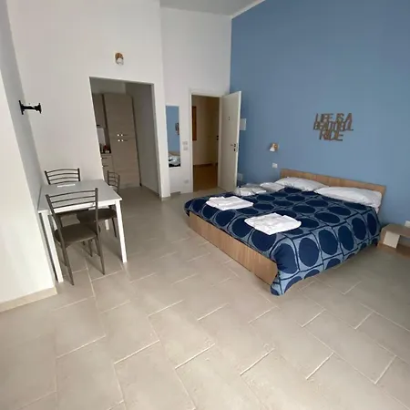 Maniva Bed & Breakfast