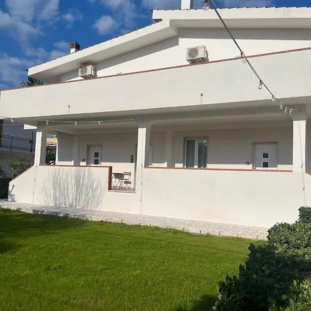 Maniva Bed & Breakfast *